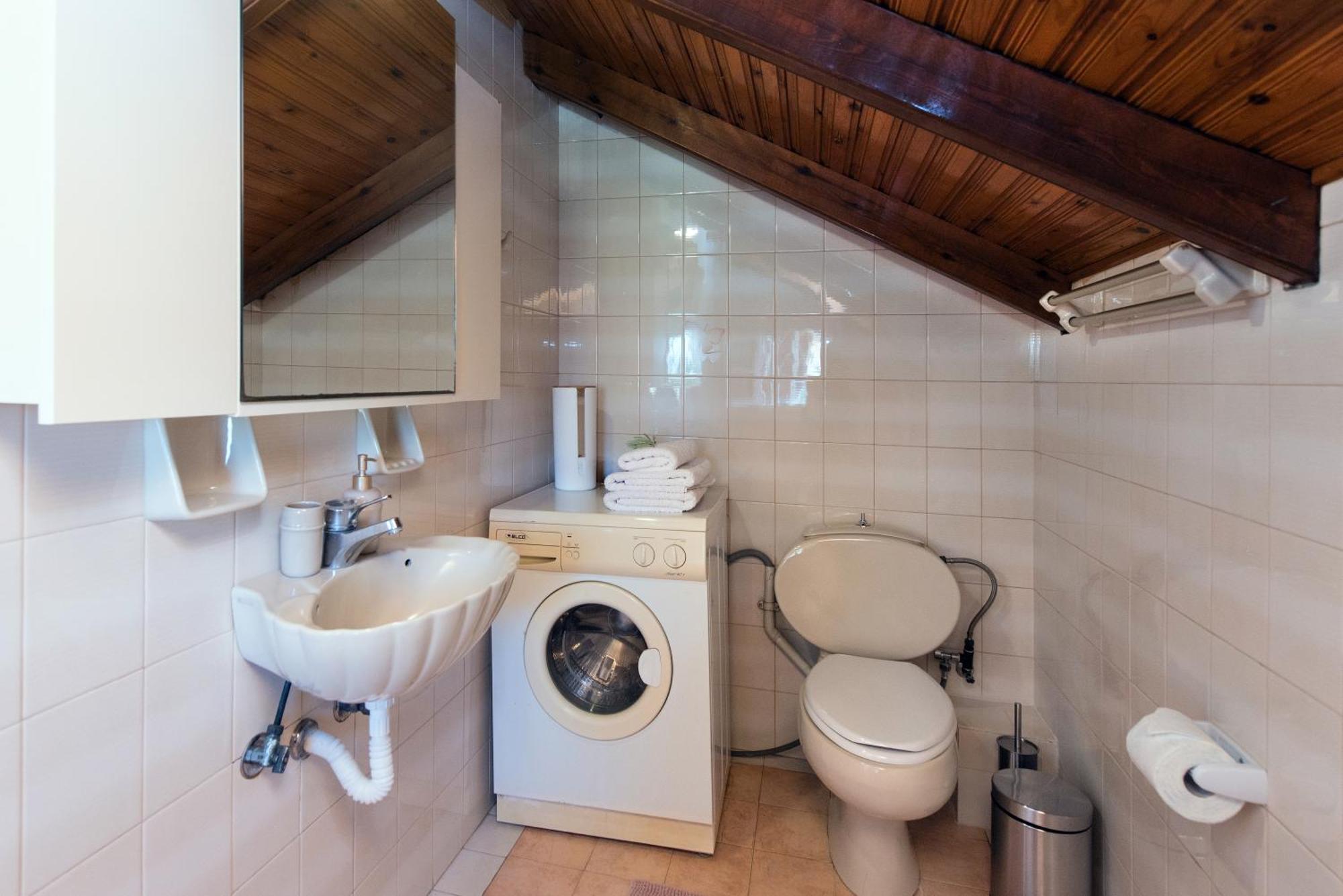 The Roof Family Apartment Alepou ภายนอก รูปภาพ